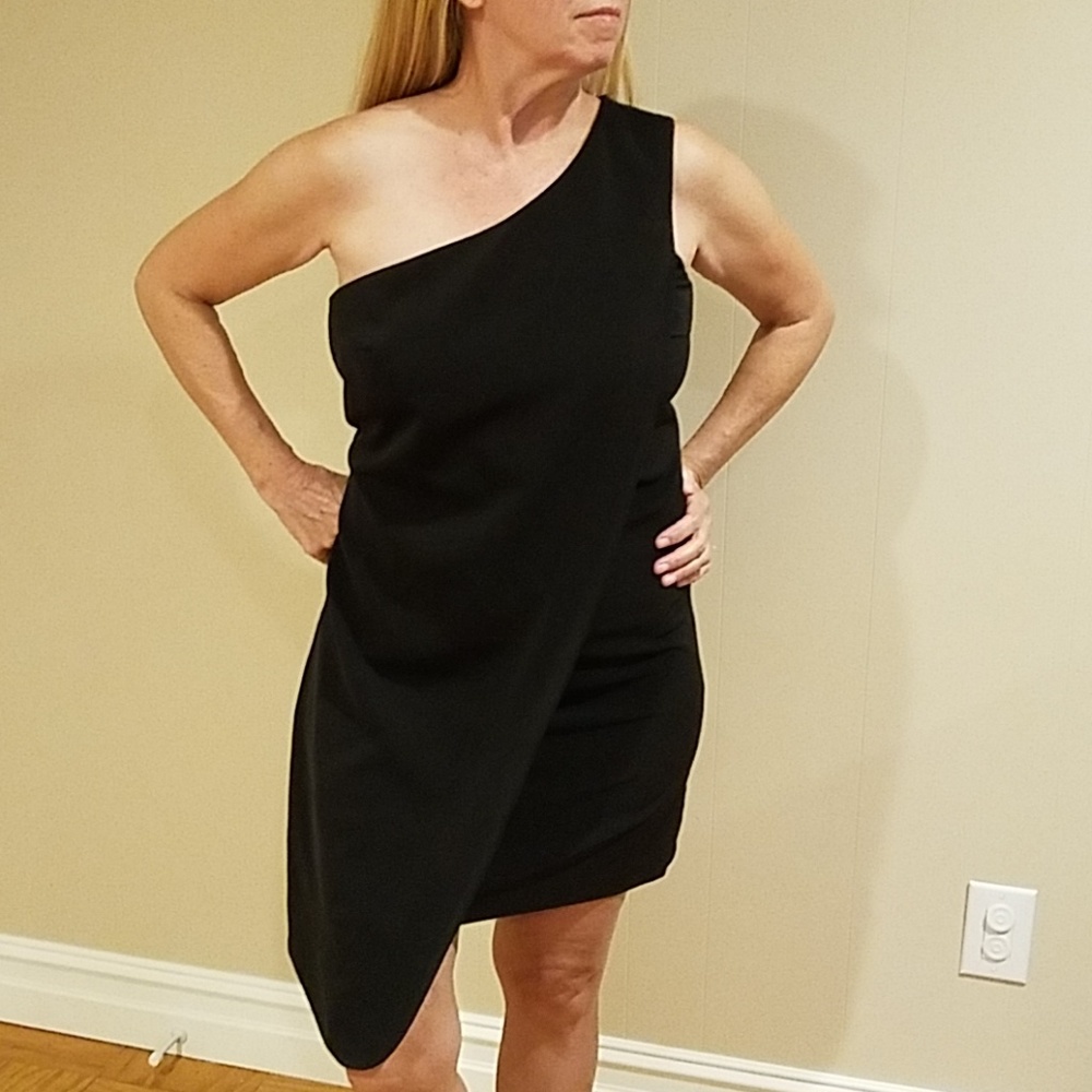 SISLEY COLD SHOULDER